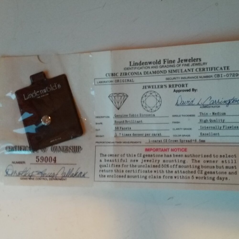 Lindenwold's Fine Cubic Zirconia With Certificate 58 Facets 1 Carat Unused USA